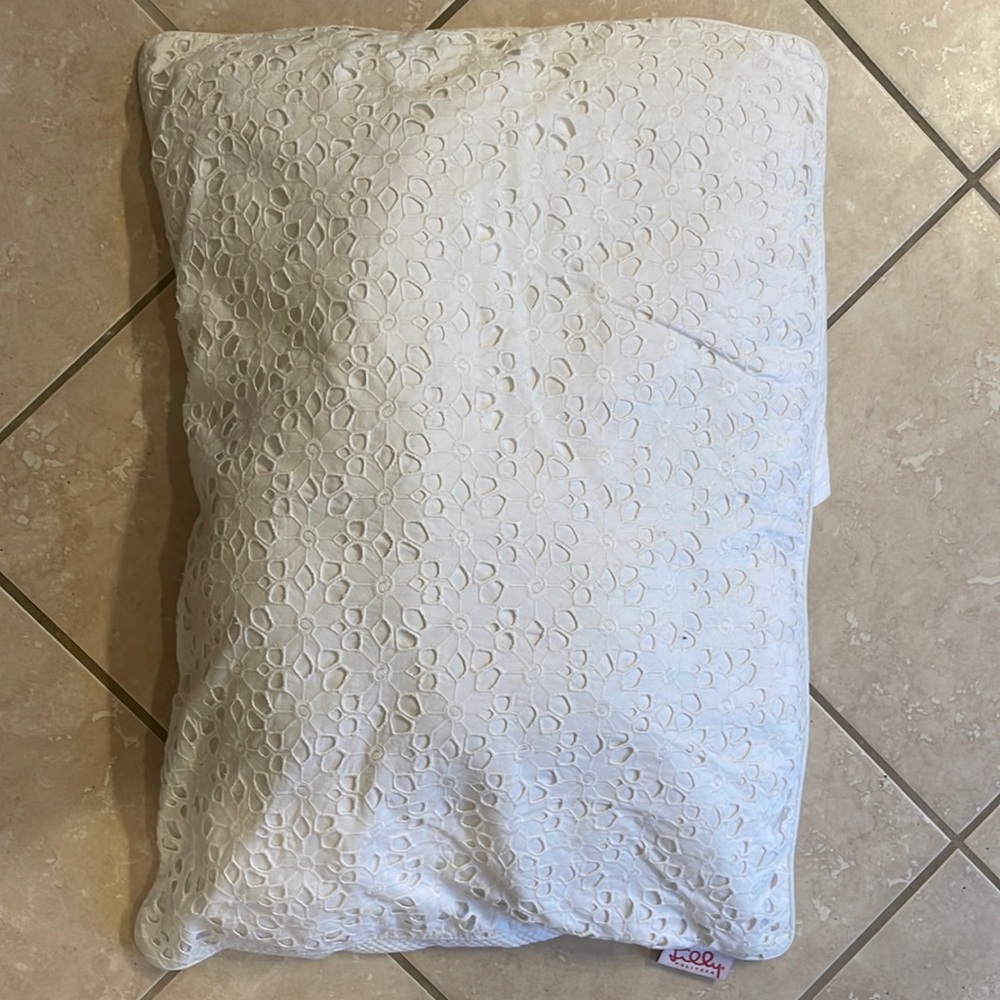 Lilly daisy white, embroidered eyelet Lilly Pulitzer pillowcase, waffle texture